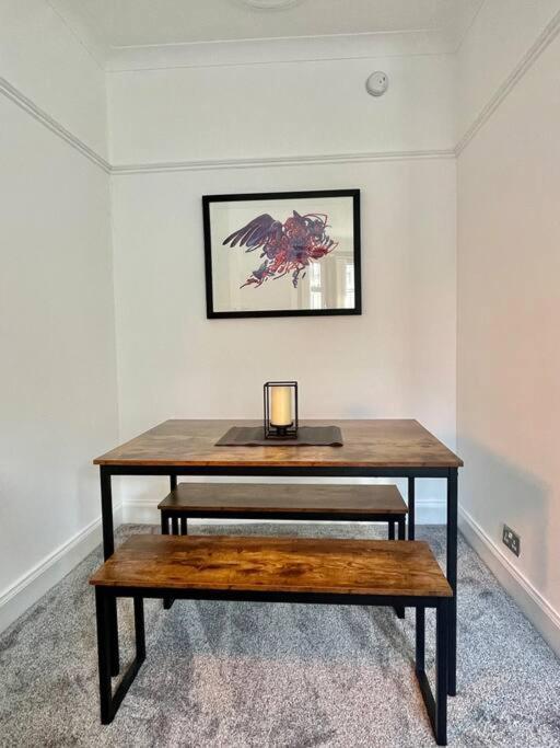 Large 2 Bed Near Glasgow Airport Paisley Exterior photo